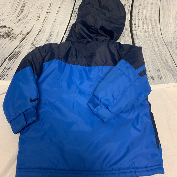 Boys Nike puffer jacket 2T blue - Picture 5 of 8